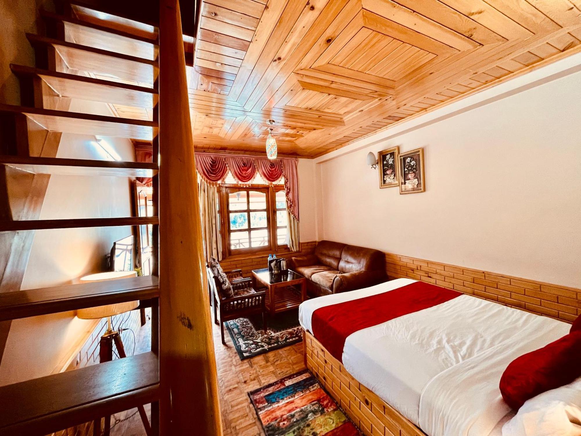 Snow Clad Riverview Hotel & Resort, Manali Exterior photo